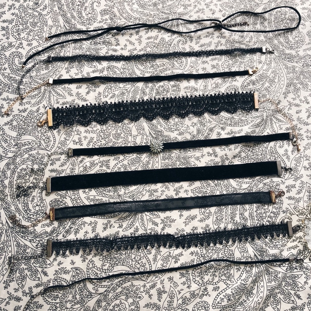 🌟A’GACI Black 9 piece Choker Set🌟